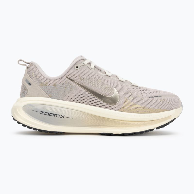 Dámske bežecké topánky Nike Vomero 18 SE cream ii/coconut milk/metallic gold grain 2