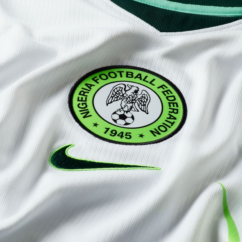 Pánsky futbalový dres Nike Nigeria 2026 Stadium Away white/green glow/black 9
