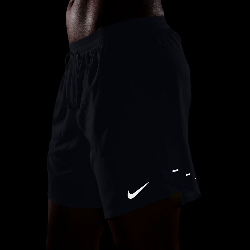 Pánske bežecké šortky Nike Stride Dri-Fit 2in1 7" midnight navy 5