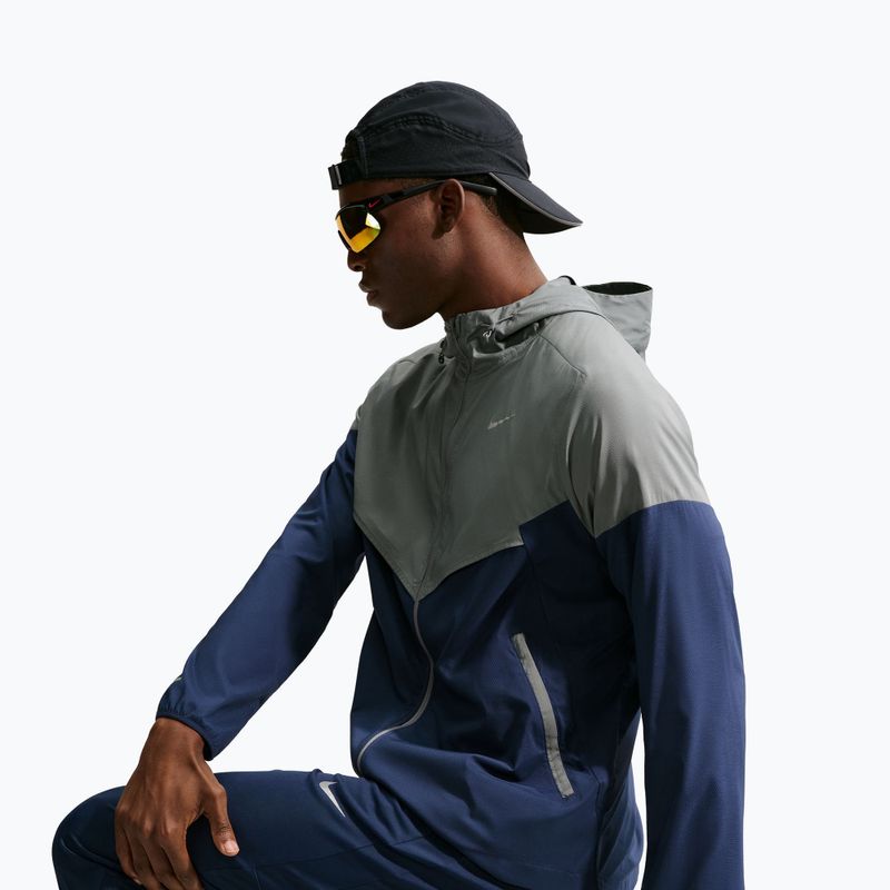 Pánske bežecké nohavice Nike Challenger Dri-Fit midnight navy 4