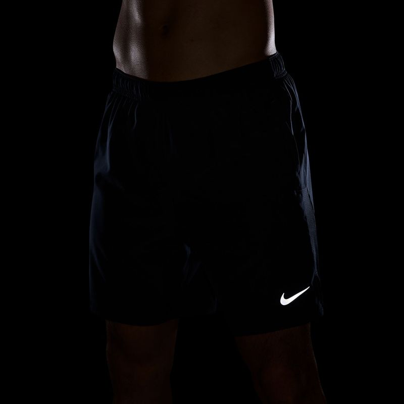 Pánske šortky Nike Dri-Fit Challenger 7" Brief-Lined midnight navy 8