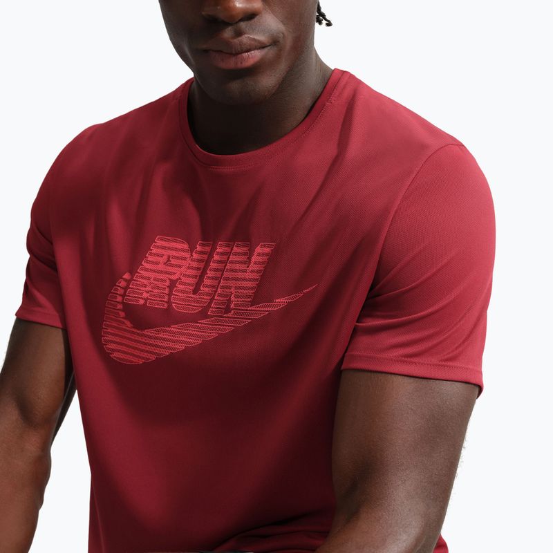Pánske bežecké tričko Nike Miler Dri-Fit UV team crimson/light crimson 4