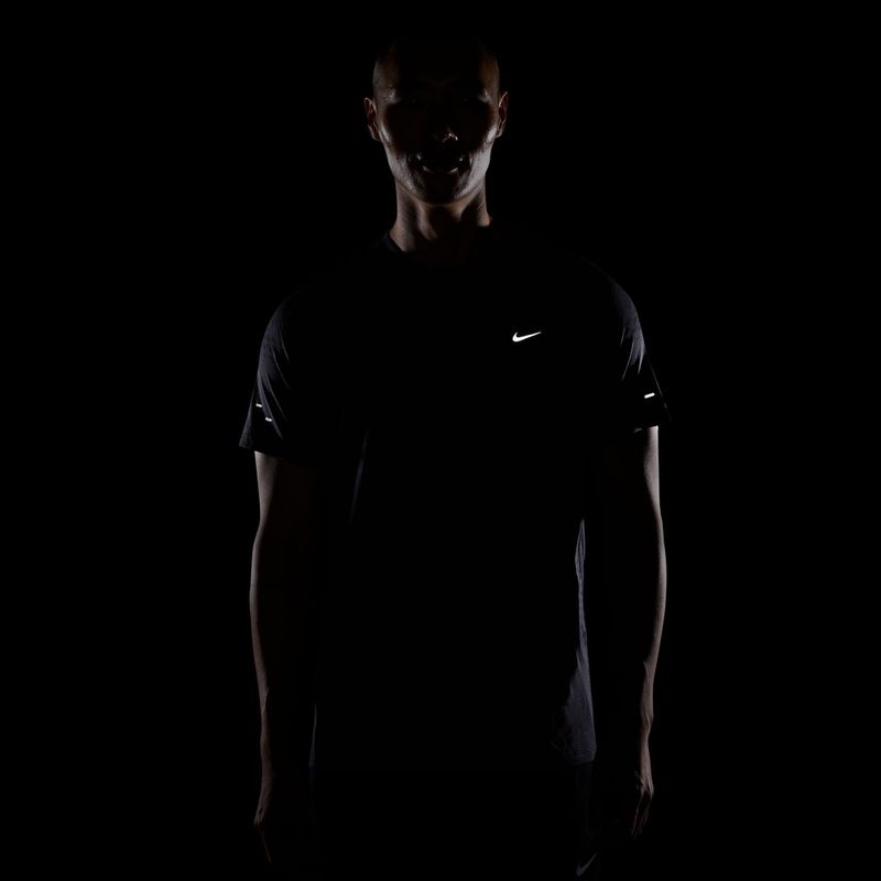 Pánske bežecké tričko Nike Stride Dri-Fit ADV off noir/black 7