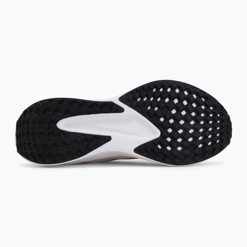 Pánske bežecké topánky Nike Quest 6 off-white/white/topaz gold/black 4