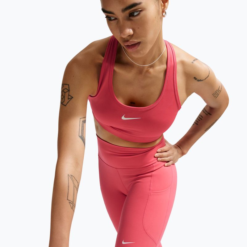 Športová podprsenka Nike Swoosh Medium Support sea coral/white 4