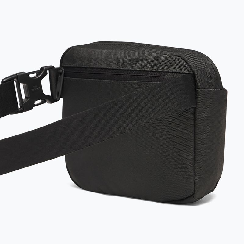 Ľadvinka Under Armour Essential XB black/black/black 2