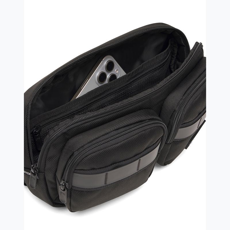 Ľadvinka Under Armour Triumph Crossbody black/halo gray 3