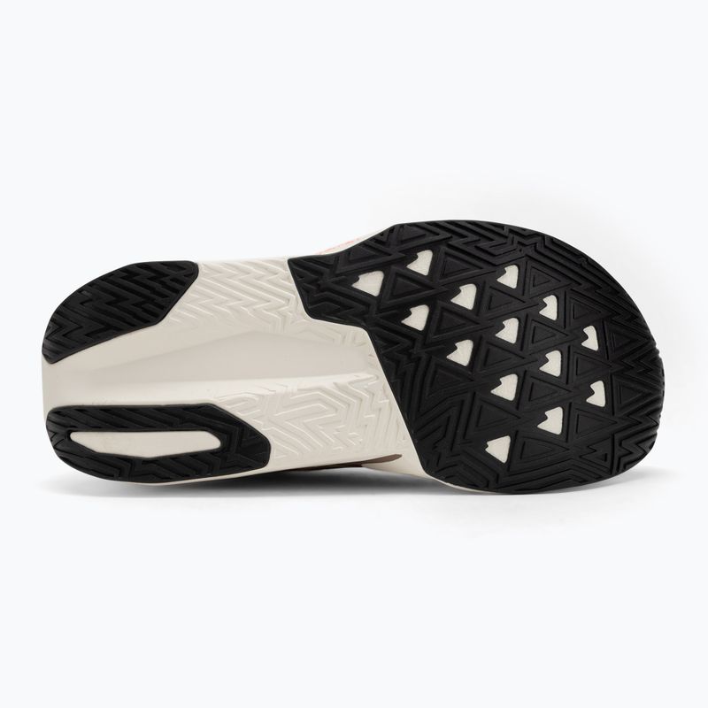 Dámske bežecké topánky New Balance FuelCell Rebel V5 angora 4