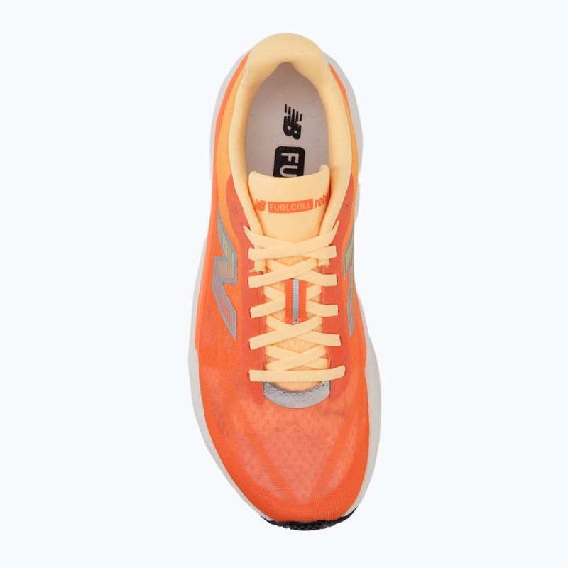 Dámske bežecké topánky New Balance FuelCell Rebel V5 tangerine heat/silver metallic 5