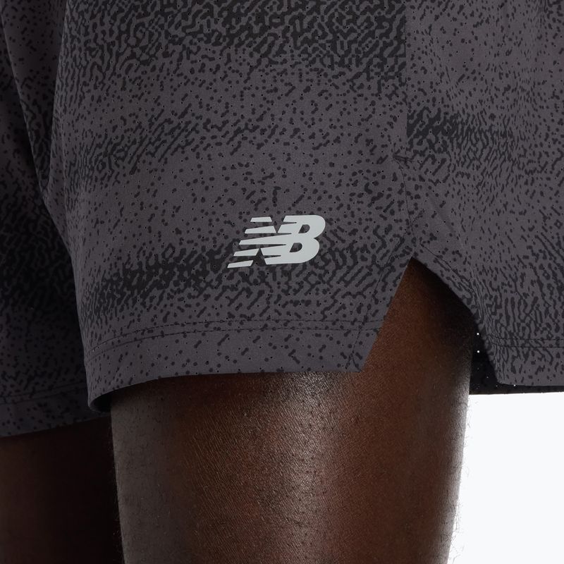 Pánske bežecké šortky New Balance RC Printed 5" black/grey 7