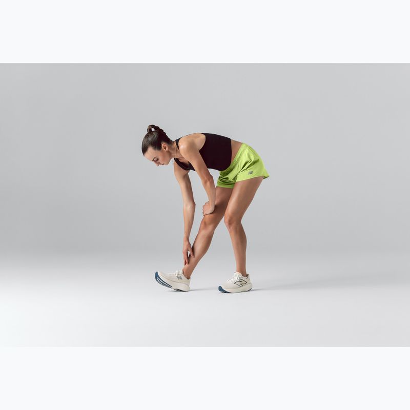 Dámske šortky New Balance RC Seamless 3" afterglow 12