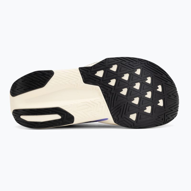 Pánske bežecké topánky   New Balance FuelCell Rebel V5 electric indigo/truffle salt/silver metallic 4