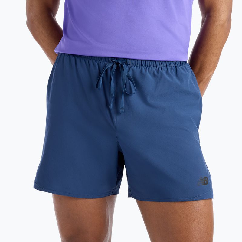 Pánske bežecké šortky New Balance Run Essentials 5" Short nb navy 4