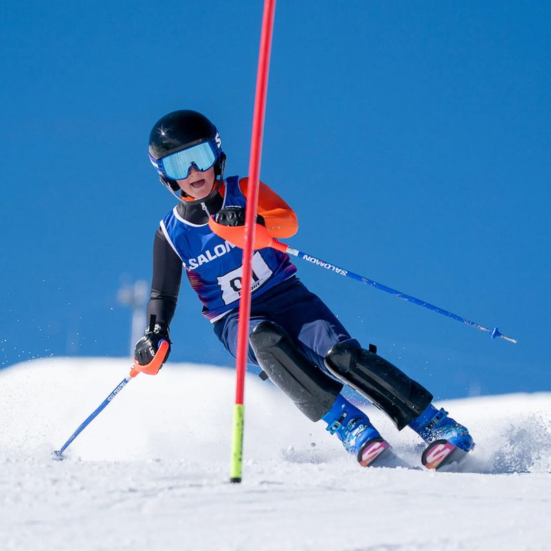 Detská lyžiarska prilba Salomon Equipe Fis + Chinguard Jr black/flames 8