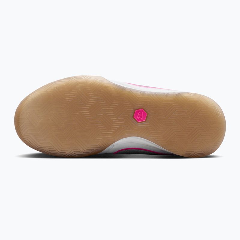 Detské futbalové kopačky Nike Tiempo Streetgato Jr white/pink blast/racer blue 5