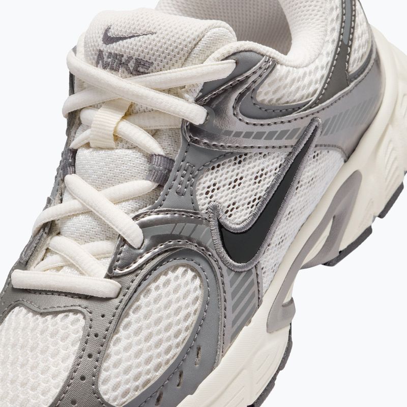 Detské topánky Nike V5 RNR phantom/pencil point/black 8