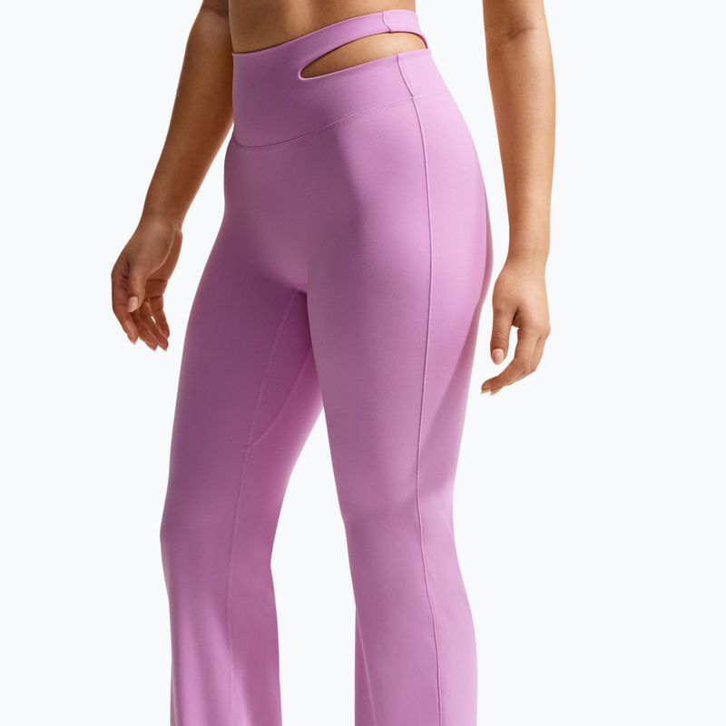 Dámske tréningové nohavice Nike Zenvy High-Waisted Flared light magenta/white 5