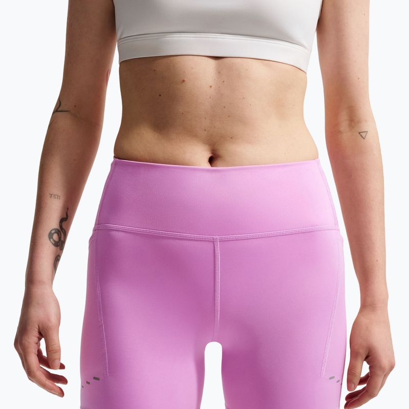 Dámske bežecké šortky Nike Swift High-Waisted 4" light magenta 5