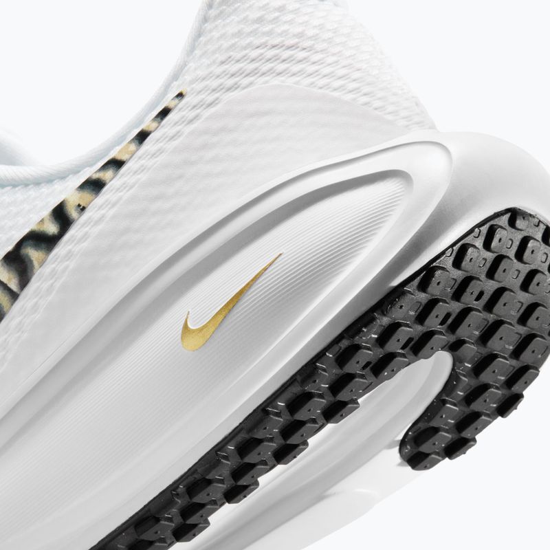 Dámske bežecké topánky Nike Revolution 8 white/metallic gold/black 8