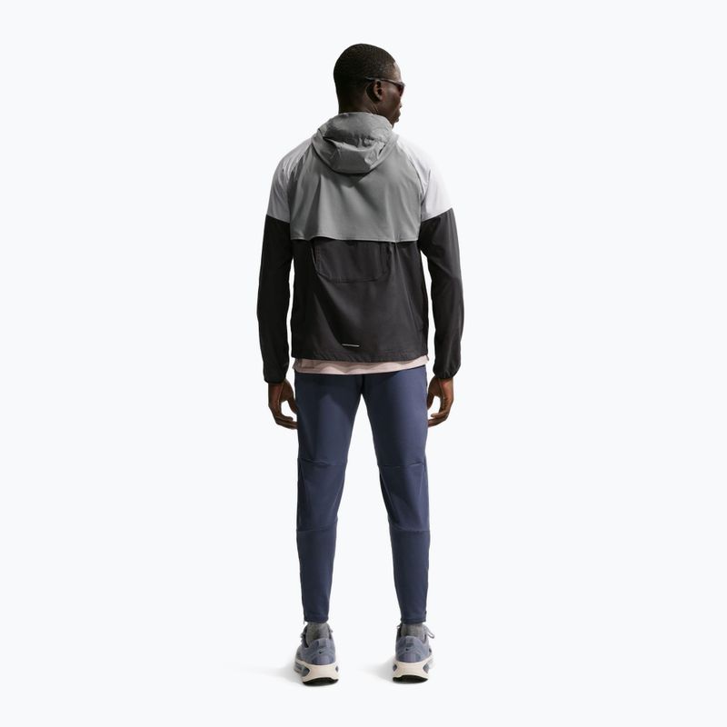 Pánska bežecká bunda Nike Impossibly Light Windrunner smoke grey/wolf grey/black 3