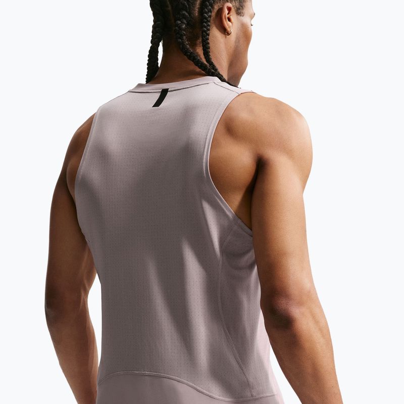 Pánske tréningové tričko Nike Pro Training Dri-Fit light violet ore/black 4