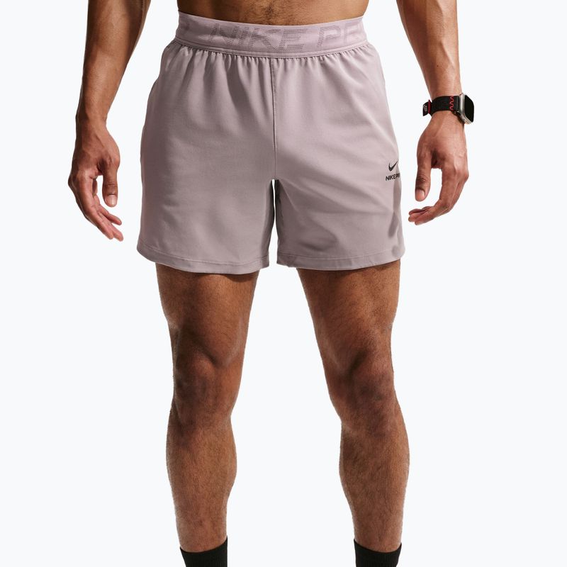 Pánske šortky Nike Pro Training Dri-Fit 6" light violet ore/black 5