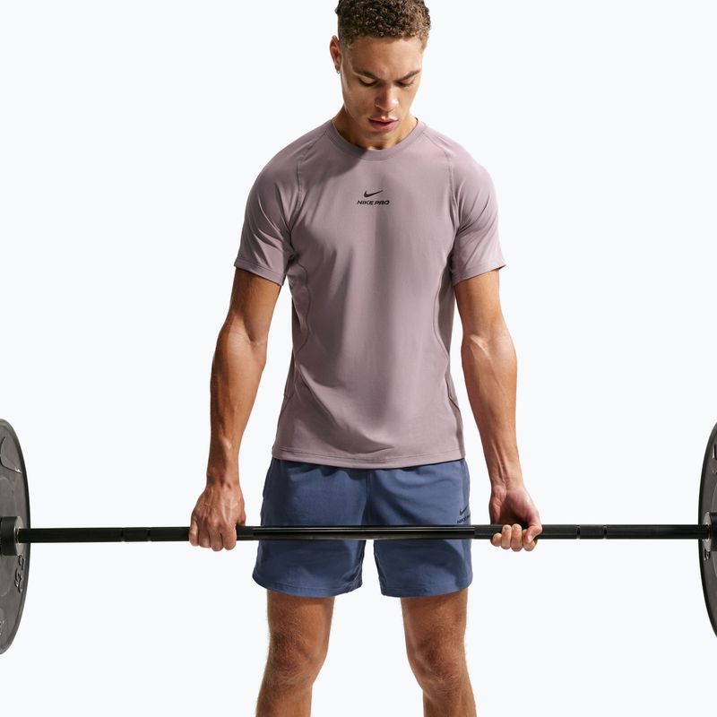Pánske tréningové tričko Nike Pro Training Dri-Fit light violet ore/black 6