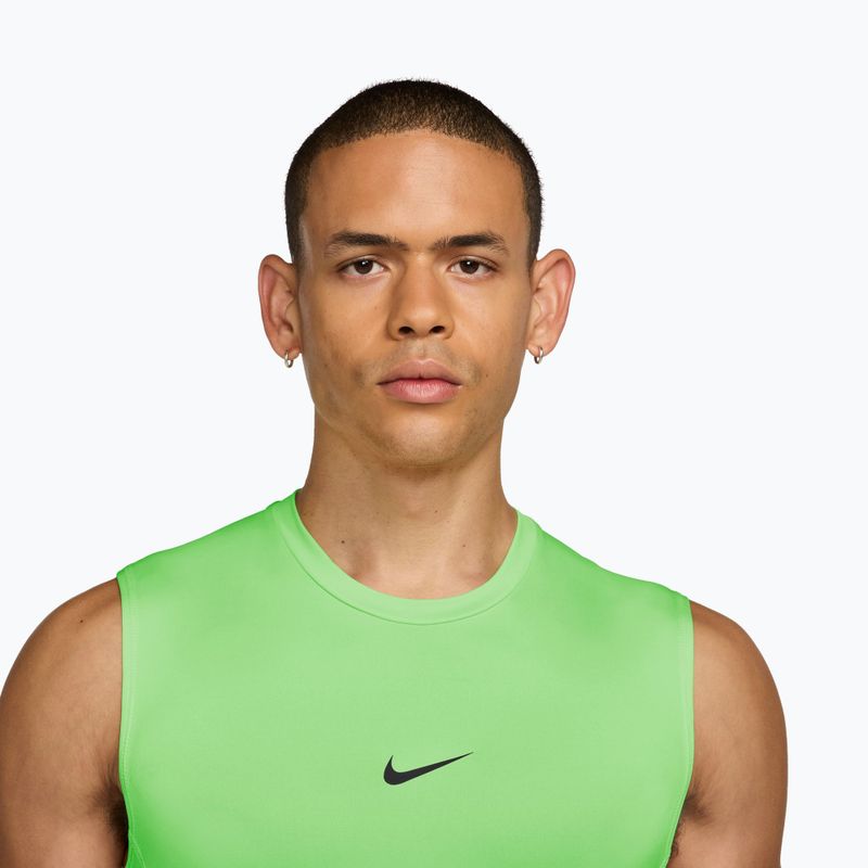 Pánske tréningové tričko Nike Pro Dri-Fit Tight Sleeveless Fitness green strike/black 3