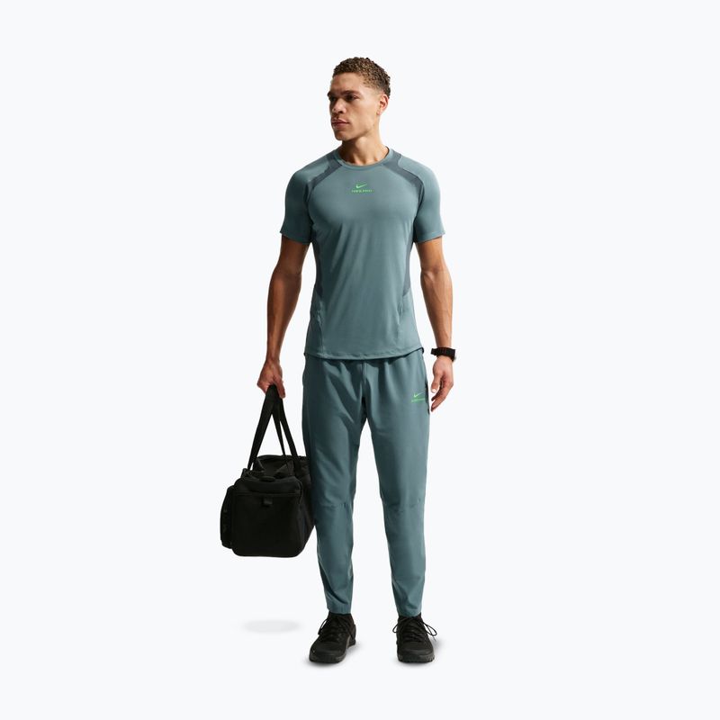 Pánske tréningové tričko Nike Pro Training Dri-Fit mineral slate/faded spruce/green strike 2