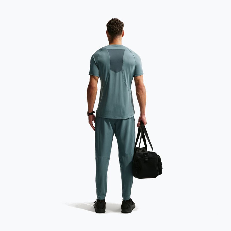 Pánske tréningové tričko Nike Pro Training Dri-Fit mineral slate/faded spruce/green strike 3