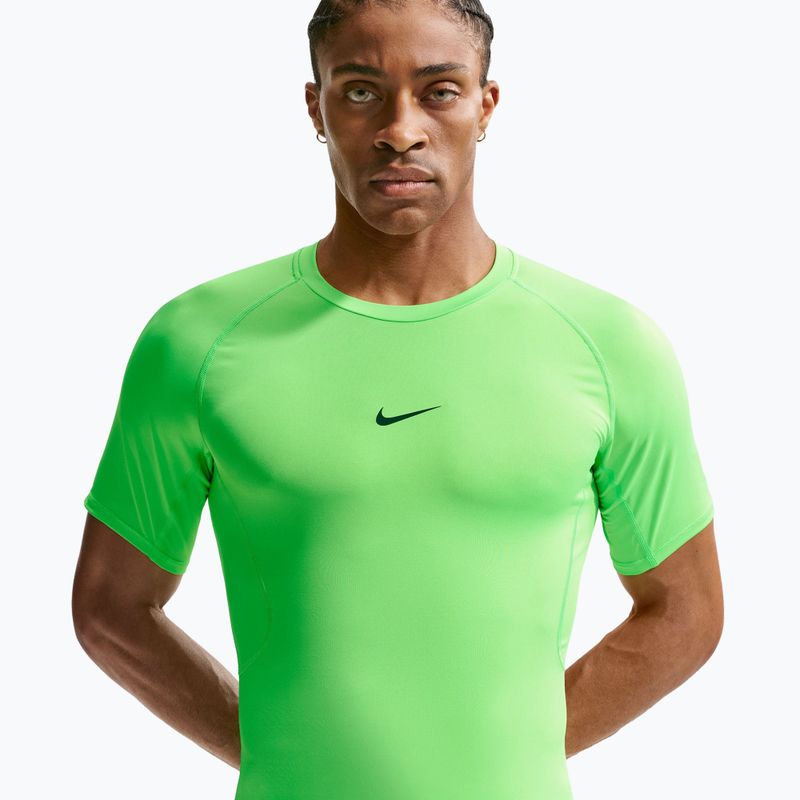 Pánske tréningové tričko Nike Pro Dri-Fit Tight Fitness green strike/black 4