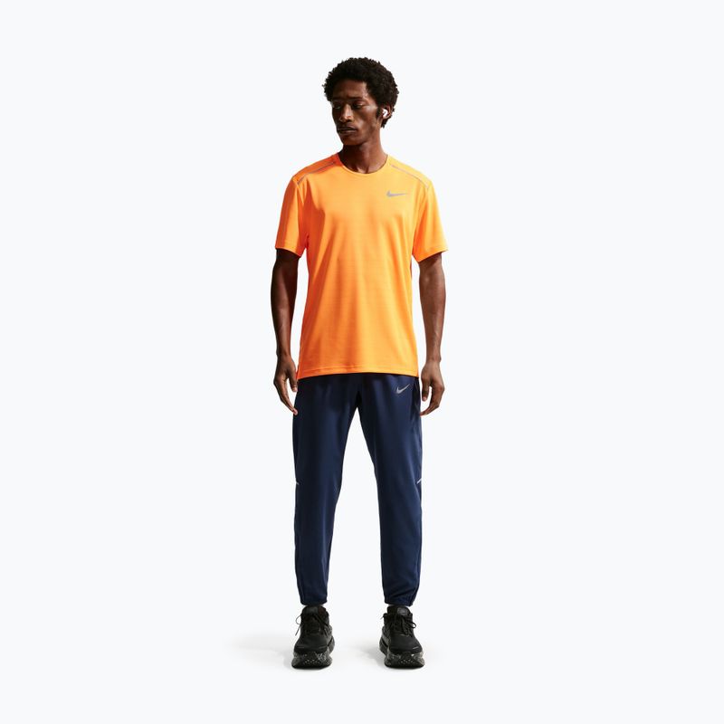 Pánske bežecké nohavice Nike Miler Dri-Fit Woven midnight navy 2
