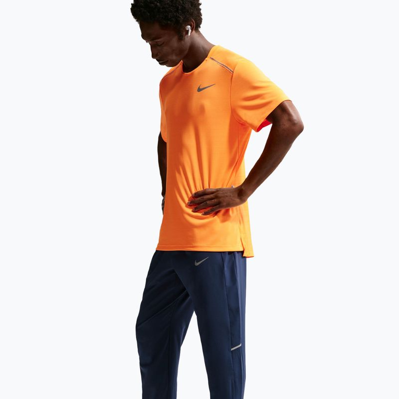 Pánske bežecké nohavice Nike Miler Dri-Fit Woven midnight navy 4