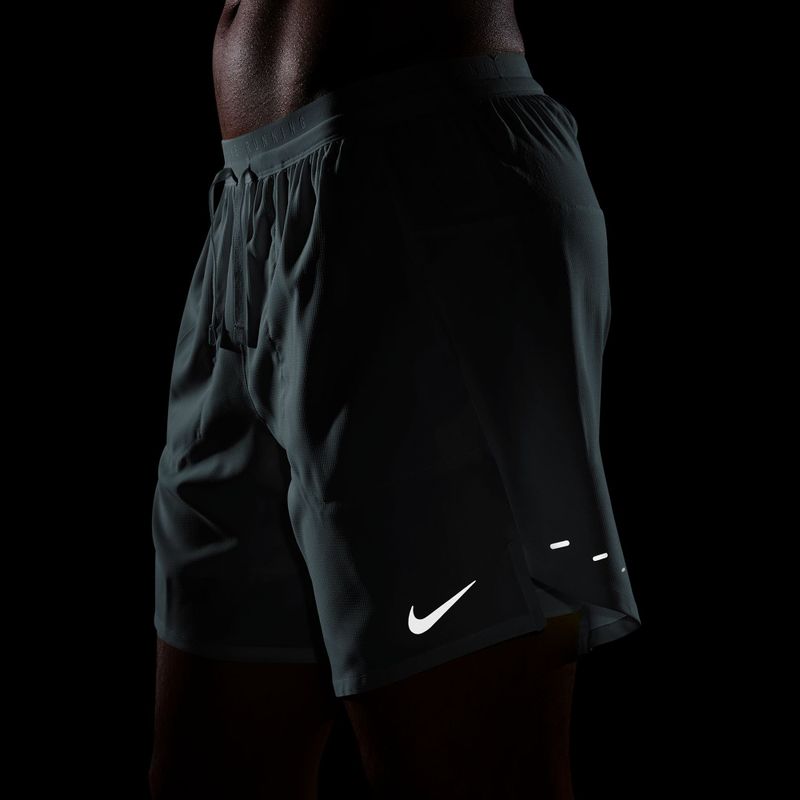 Pánske bežecké šortky Nike Stride Dri-Fit 2in1 7" mineral slate 7