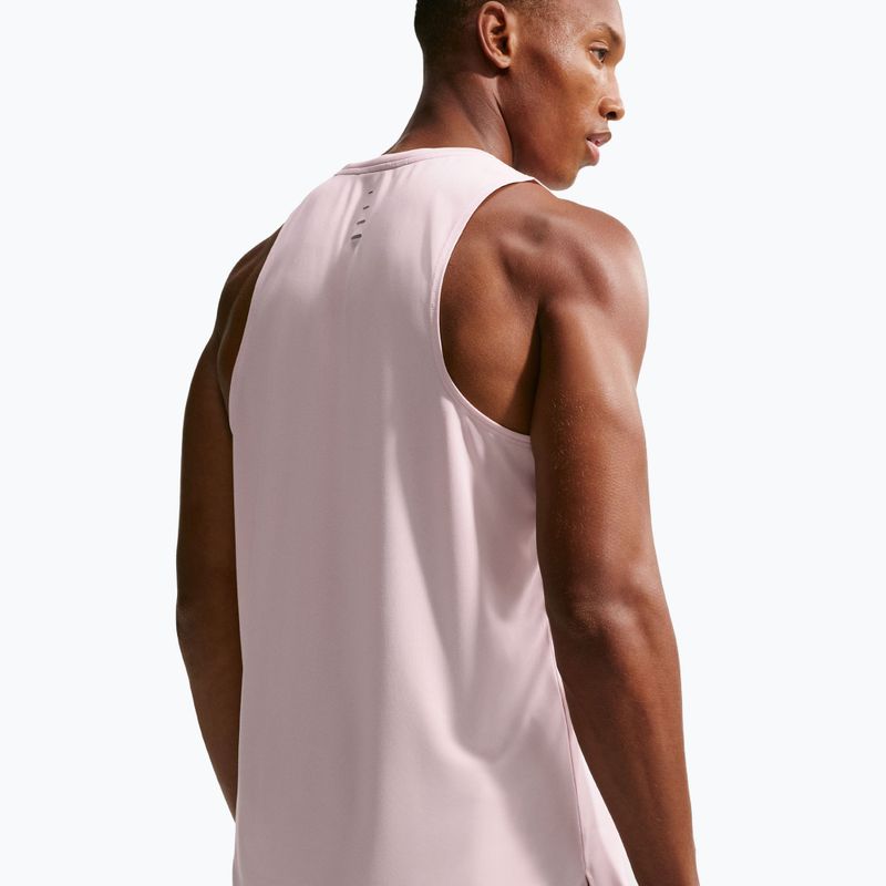 Pánske bežecké tričko Nike Stride Dri-Fit ADV silt red 6