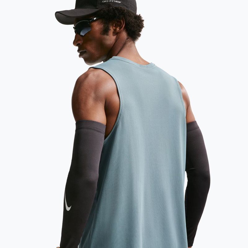 Pánske bežecké tričko Nike Miler Dri-Fit mineral slate 6