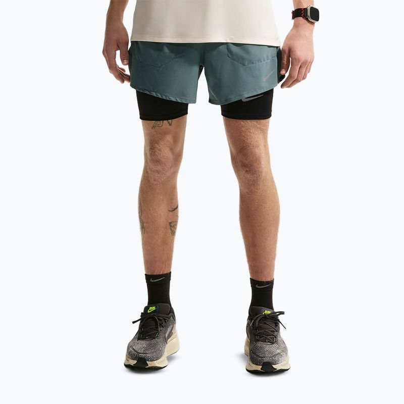 Pánske šortky Nike Stride Dri-Fit s podšívkou 5" mineral slate