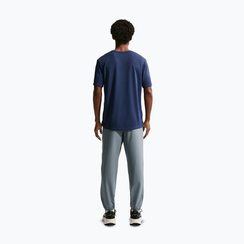 Pánske bežecké nohavice Nike Miler Dri-Fit Woven smoke grey/smoke grey 3