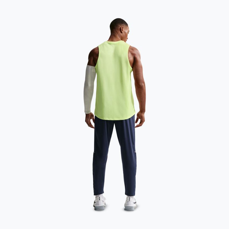 Pánske bežecké nohavice Nike Miler Dri-Fit Knit midnight navy 3
