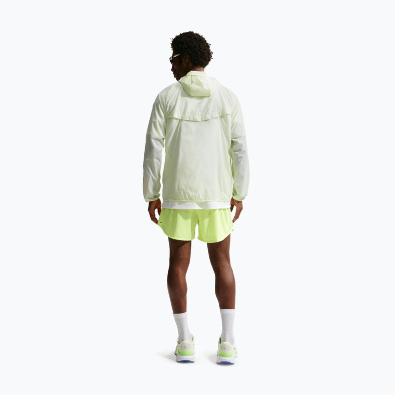 Pánske šortky Nike Stride Dri-Fit s podšívkou 5" volt ice 3