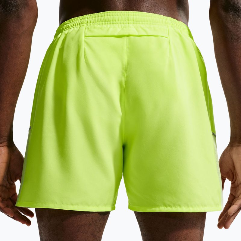 Pánske šortky Nike Miler Dri-Fit Brief Lined 5" volt ice/barely volt 5