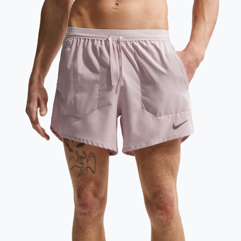 Pánske šortky Nike Stride Dri-Fit s podšívkou 5" particle rose 5