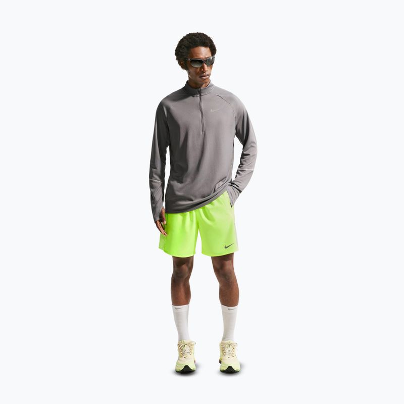 Pánske bežecké šortky Nike Miler Dri-Fit 2in1 7" volt ice/barely volt 2