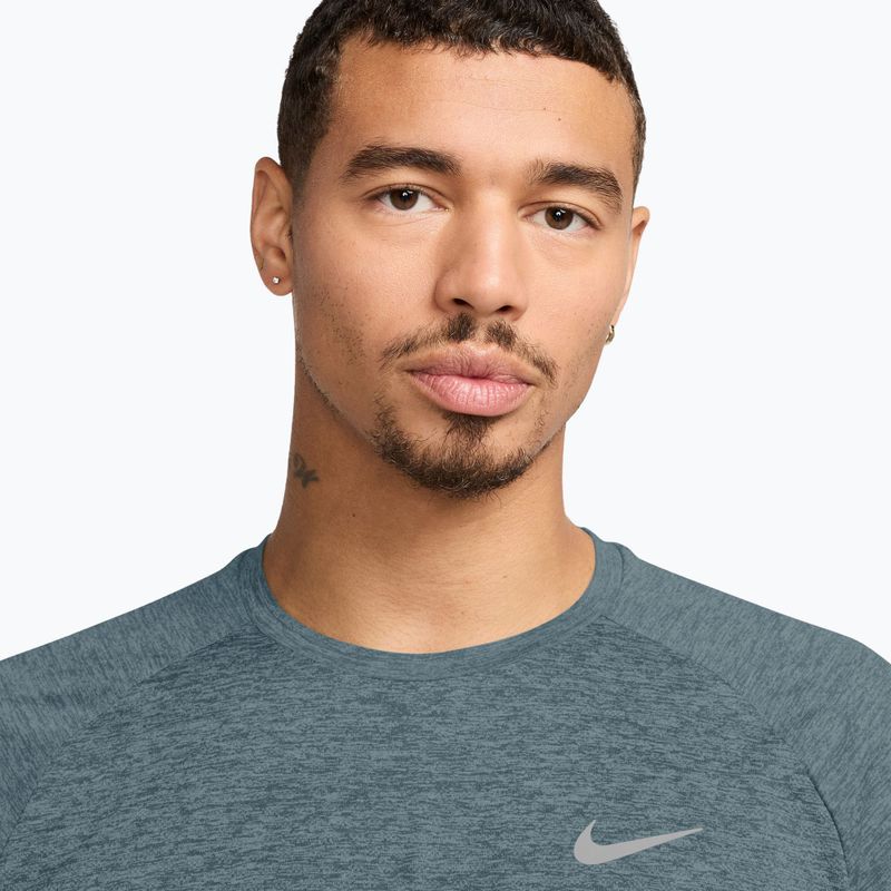 Pánske bežecké tričko Nike Stride ADV mineral slate 3