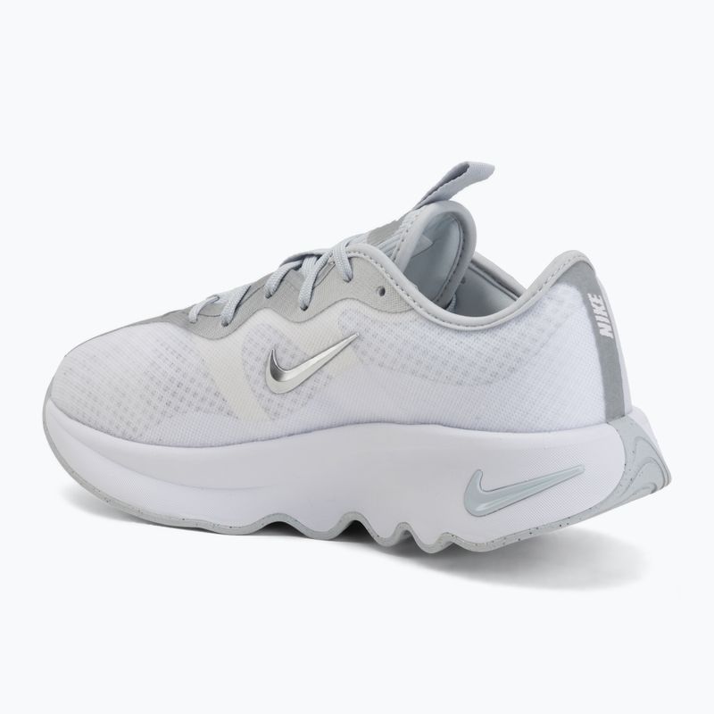 Dámske topánky Nike Motiva 2 white/pure platinum/metallic silver 3