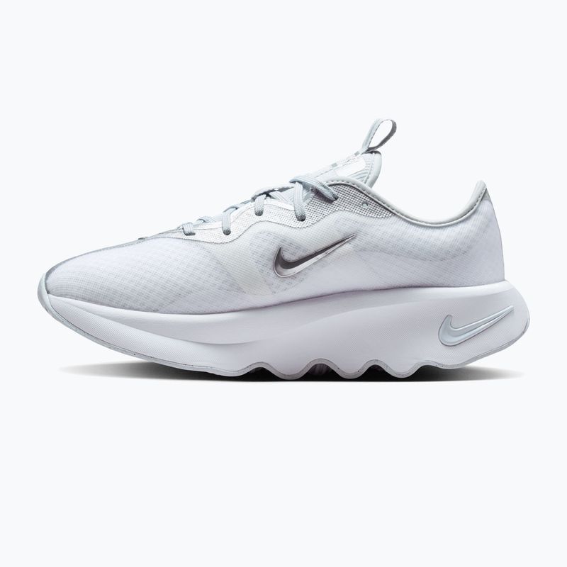 Dámske topánky Nike Motiva 2 white/pure platinum/metallic silver 2
