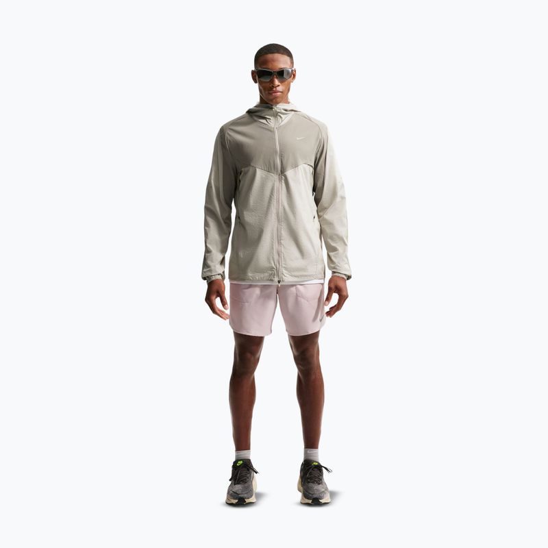 Pánska bežecká bunda Nike Stride Dri-Fit light army/spruce fog 2