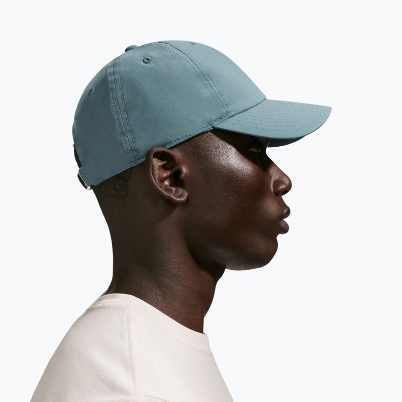 Šiltovka Nike Dri-Fit Club Unstructured Metal Swoosh mineral Mineral slate/metallic silver 5