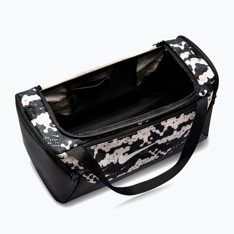 Tréningová taška Nike Brasilia Duffel Small 41 l chalk/black/white 4