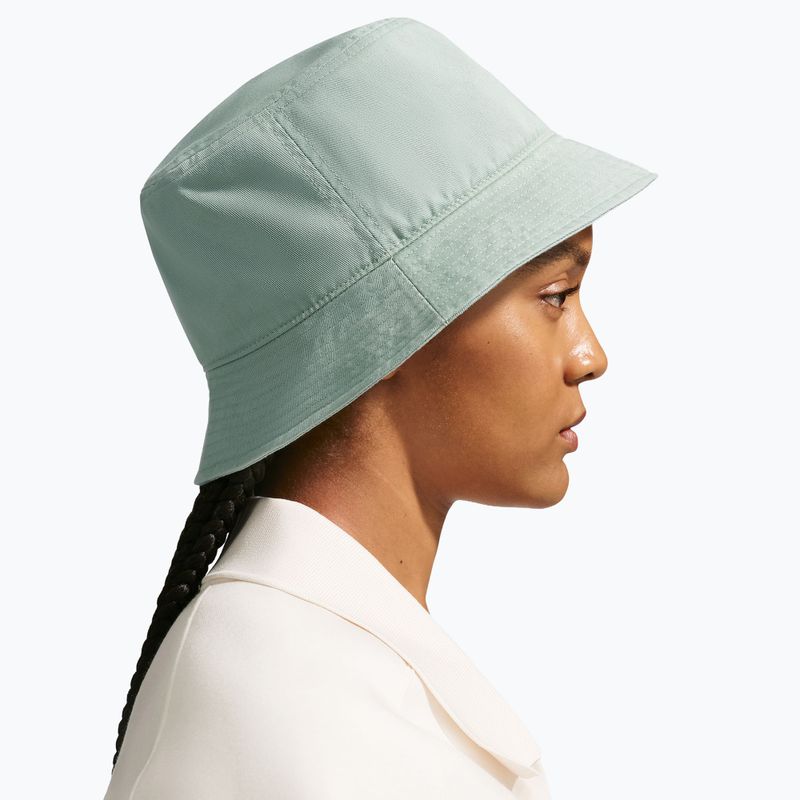 Klobúk Nike Apex Futura steam/white 2